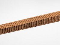 Süd 1  Süd 1, Polynesien, Cook-Inseln (Hervey-Inseln), Mangaia, 19. Jahrhundert, Zeremonialbeil, toki, Holz, Kokosfaserschnur, Rochen- oder Haihaut, L 106,5 cm, Dm unten 8 cm, Dm oben 6 cm : Museumsfoto: Claus Cordes, Bestandskatalog Ethnologie